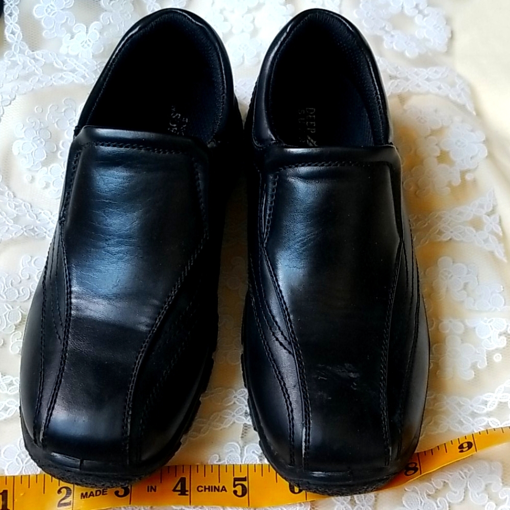 Boys shoe size 1.5